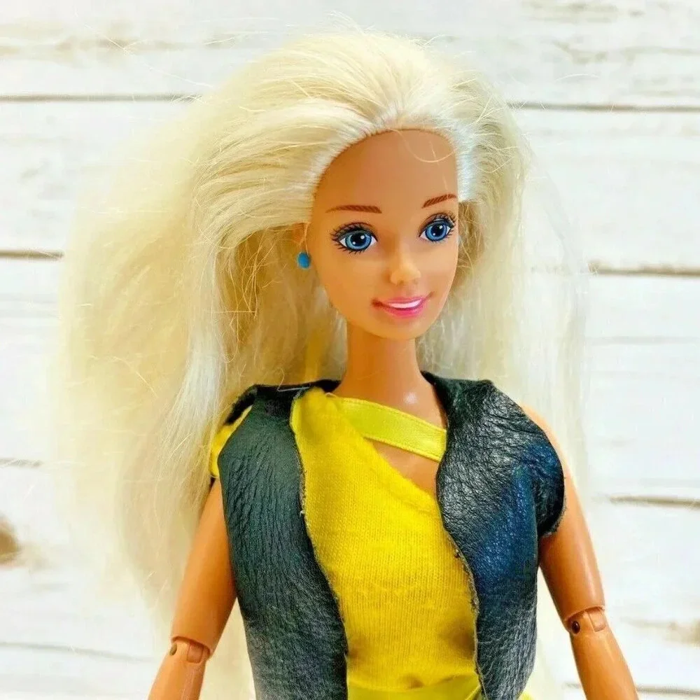 MATTEL BARBIE Doll Blonde Hair Blue Eyes Articulated Elbows Outfit 12
